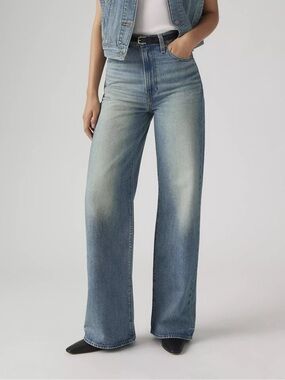 Levi’s Ribcage Wide Leg Jeans size 32